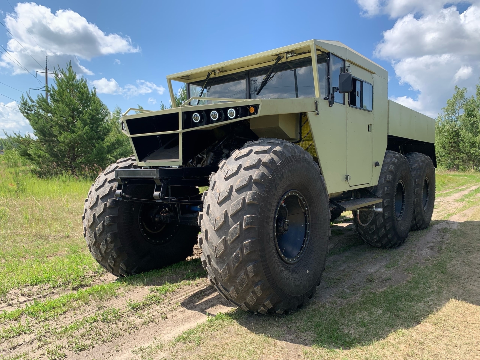 Семейство Вездеходов "Бригадир"